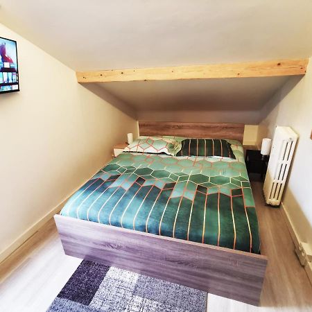 Bagneux Paris Confort Netflix Rer B Exteriör bild